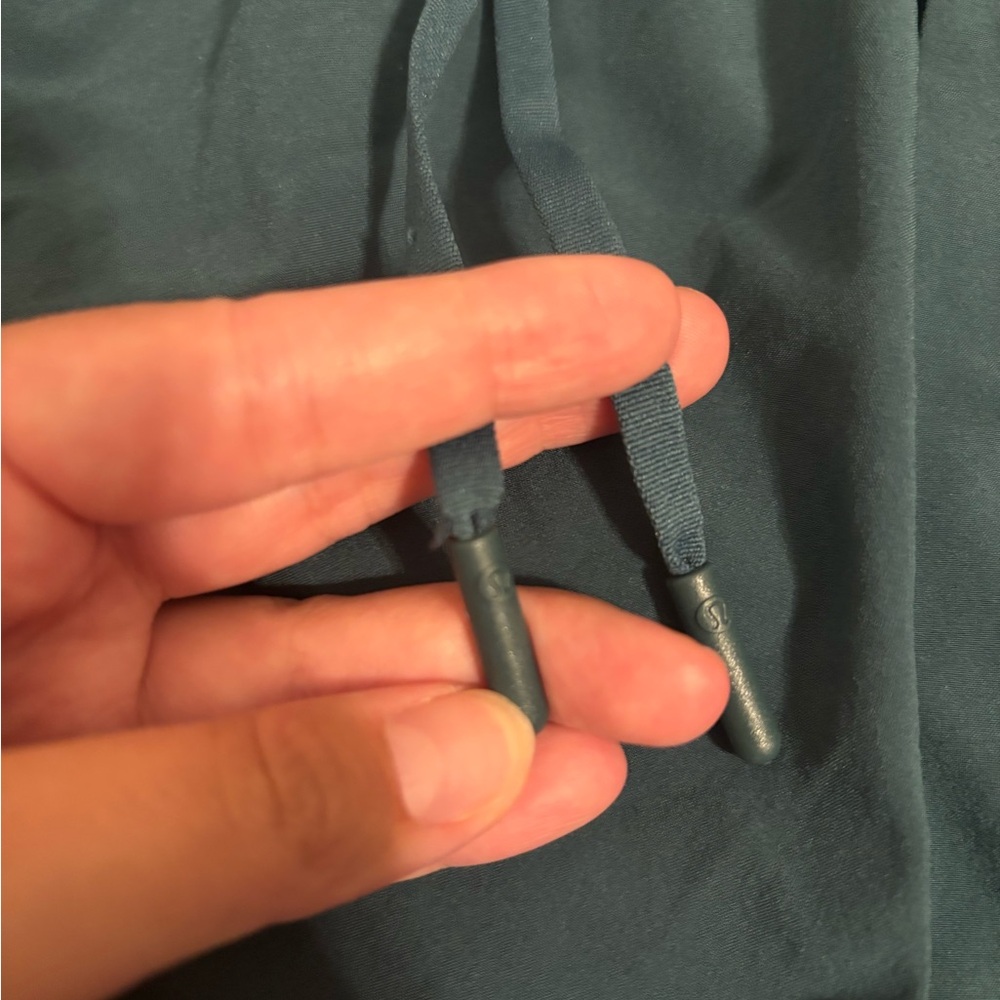 lululemon athletica Men's Deep Teal Athletic Shorts - Picture 6 of 7